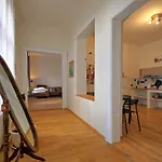 Peter's Tower Apartman *