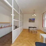 Peter's Tower Apartman Prága