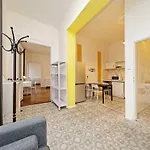 Peter's Tower Apartman *