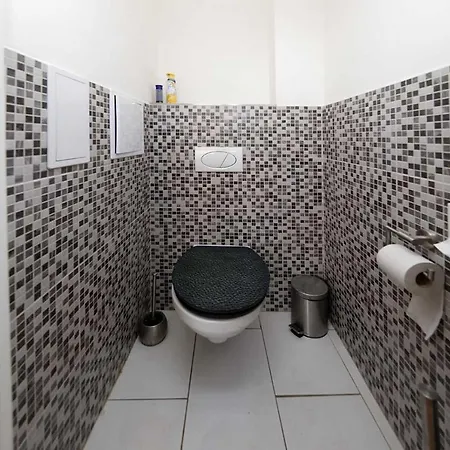 Апартаменты Peter's Tower *