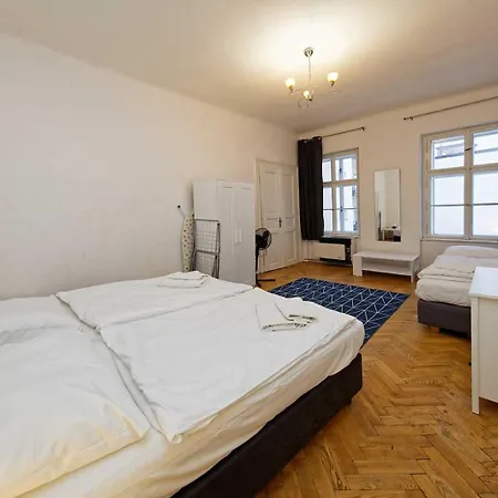 Peter's Tower Apartment *